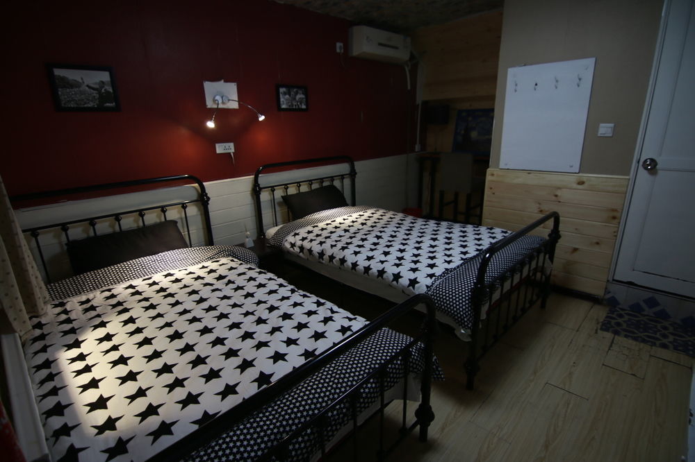 Djmt Universal Guest House Xi'an  Extérieur photo